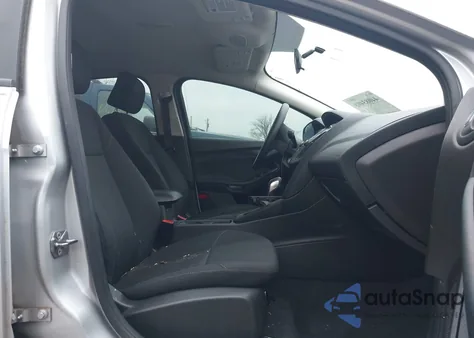 2016 Ford Focus Se z USA, uszkodzony, nr VIN 1FADP3K26GL290997